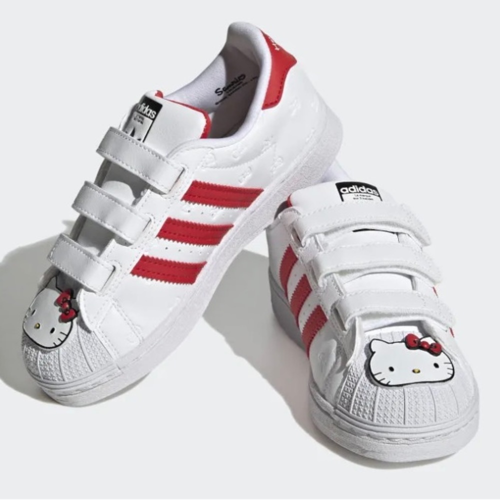 Hello kitty girl shoes x adidas